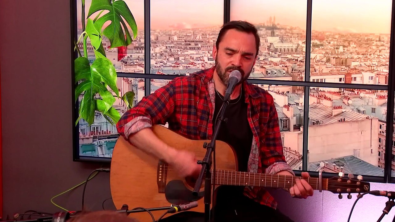 LIVE - Kyo interprète "Hors du temps" dans Le Double Expresso RTL2 (14/11/25)