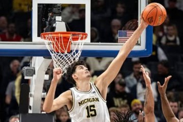 Aday Mara impone sus 2,21 m. en Michigan y asusta en la NCAA: "Horas de miedo"