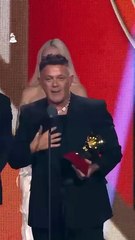 Alejandro Sanz bromea con Bad Bunny tras ganar el Grammy a Grabación del Año