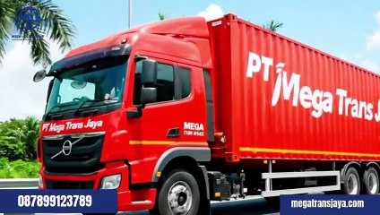 pengiriman kontainer dan cargo laut berlogo mega trans kargo yang aman