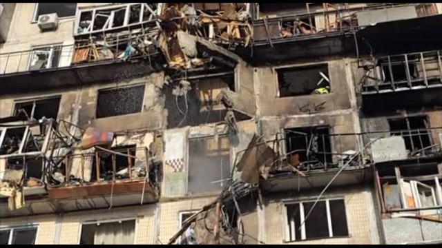 Attacco russo su Kiev nella notte con missili e droni, 4 morti