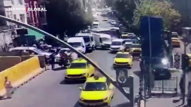 Beyoğlu’nda İETT Özel Halk Otobüsünün karıştığı zincirleme kazanın görüntüleri ortaya çıktı!