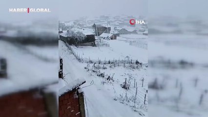 Giresun'a lapa lapa kar yağdı: Her yer beyaza büründü!