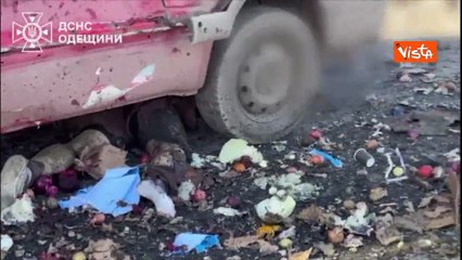 Guerra Ucraina, drone russo su un mercato nella regione di Odessa. Due vittime