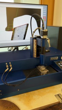 Le savais-tu ⁉️Outil de précision pour fiabiliser les mouvements mécaniques de la maison #pequignet #horlogerie #precision #montres #morteau