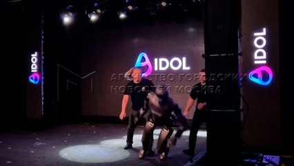 La bochornosa presentación del primer robot humanoide de Rusia que no duró ni un minuto