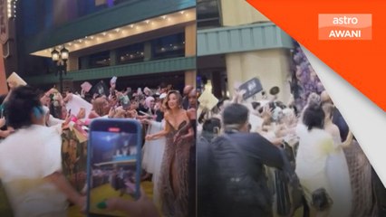 Peminat serbu, peluk Ariana Grande didakwa di mahkamah Singapura