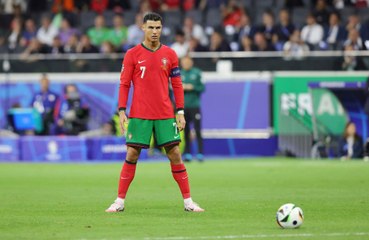 Cristiano Ronaldo's first red card leads him to a World Cup 'ban crisis'