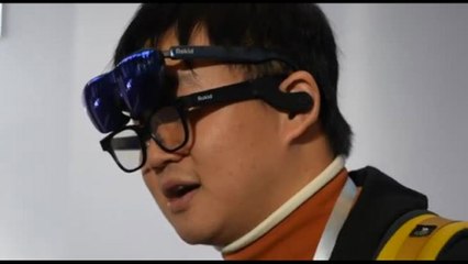 La Cina punta sugli occhiali intelligenti, leggeri con AI e AR