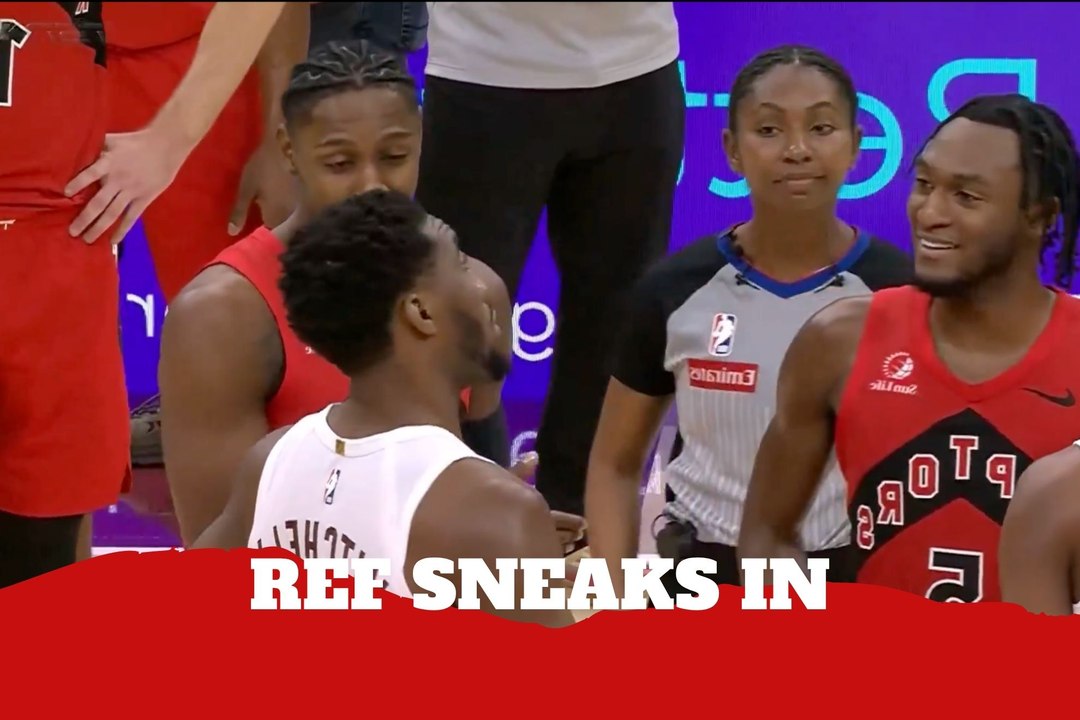 RJ Barrett, Quickley, and Donovan Mitchell share a hilarious moment as the ref sneaks in to listen