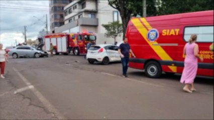 Pancada! Acidente na Rua Machado de Assis mobiliza Corpo de Bombeiros e Polícia Militar