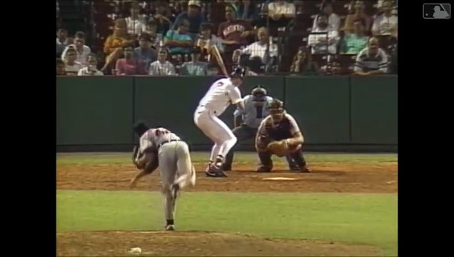 Mike Mussina gets Steve Lyons to pop out for his first complete game win in the Majors (9/16/91)