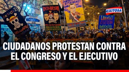 Ciudadanos protestas contra el Congreso y el Ejecutivo