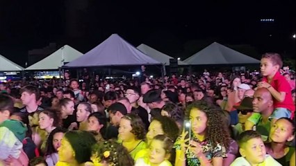 Noite de emoção e magia: Papai Noel chega em Cascavel