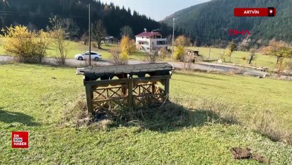 Artvin'de babası için yaptığı çardak görünümlü mezarın aynısından vasiyet etti