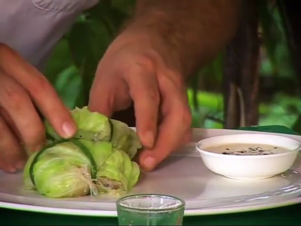 Thai Cabbage Rolls with Tahini Dressing | Healthy Vegan Recipe | Fresh Thai Appetizer Tutorial