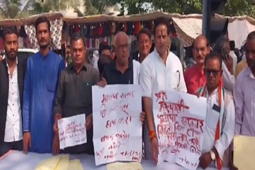 खून से खत लिख बिजली बिल हाफ की मांग