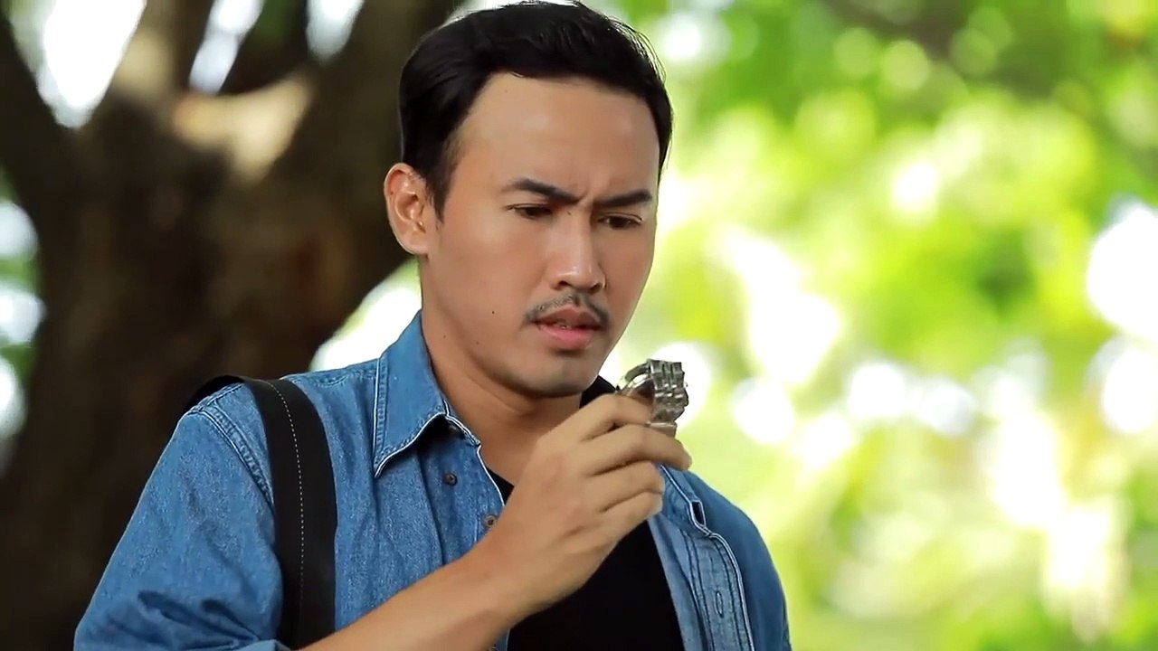 The Leaves (The Fallen Leaf) EP 24