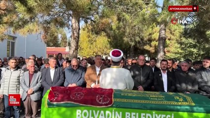 Afyonkarahisar'da gıda faciasında ölen anne çocukları ile birlikte torağa verildi