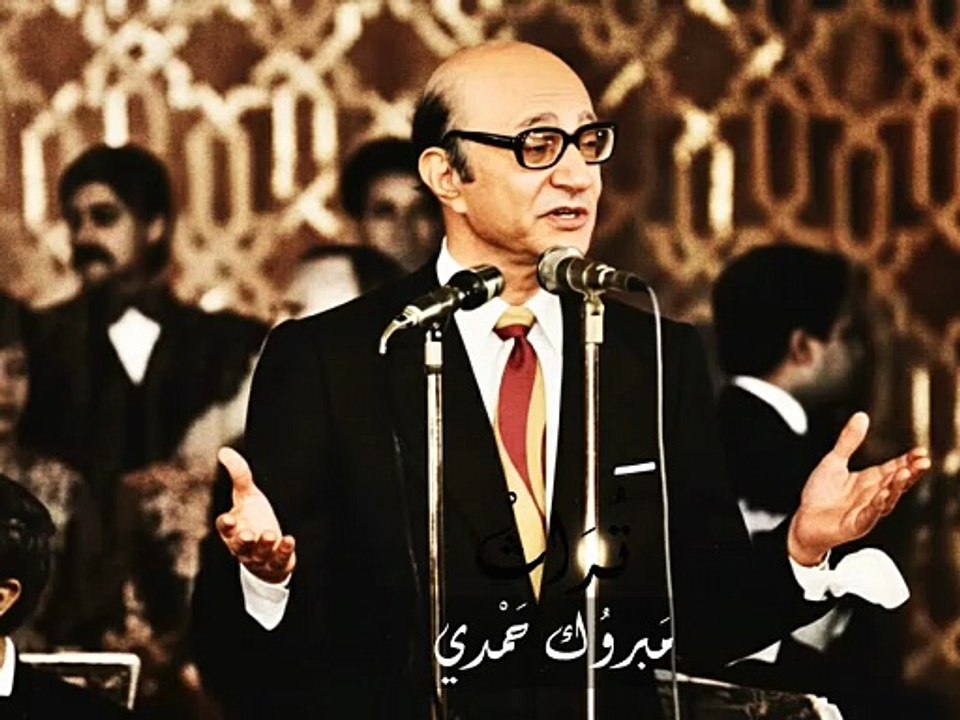 دندنة ولا اروع لمحمد عبد الوهاب في جلسة خاصة