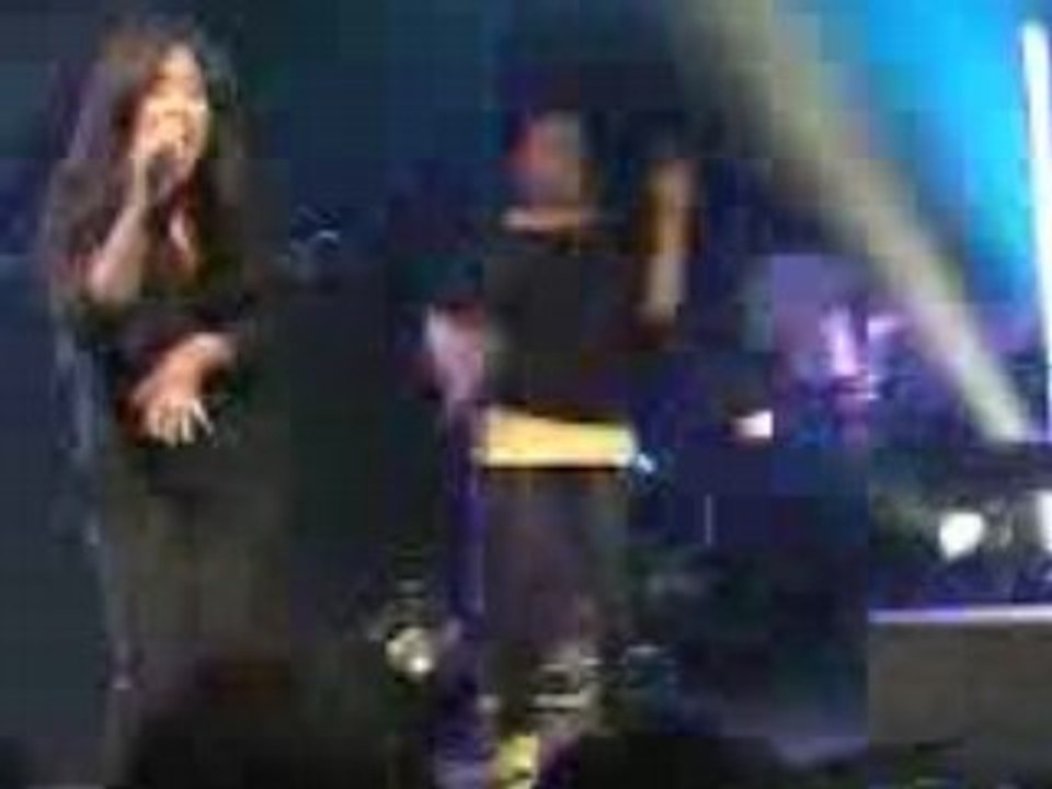 Amel Bent - 03 - Nouveau Français Live Aux Docks