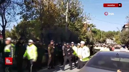 Manisa'da şehit polis memuru görev yaptığı ilçeden uğurlandı