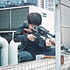 The bomb disposal expert is under heavy fire from snipers #shorts #movie