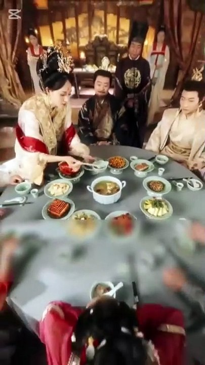 Little Lucky Raised A King At Ten [Full]