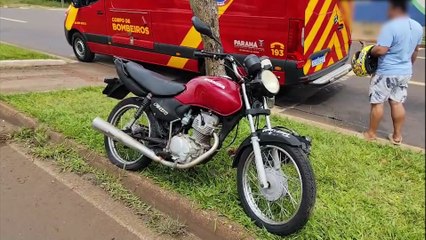 Jovem de 19 anos fica ferido após acidente de motocicleta no Bairro Pacaembu