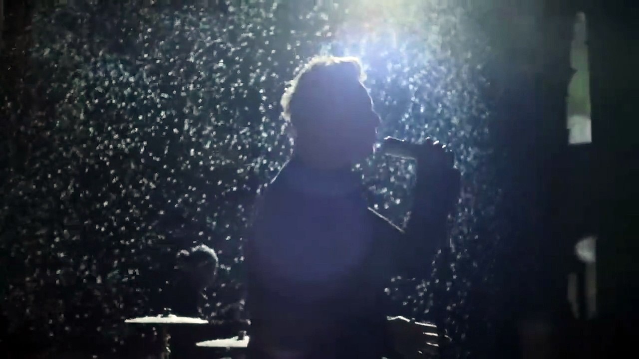 Johnny Hallyday 2024 – David Hallyday reprend Requiem pour un fou (Clip Officiel Remasterisé)