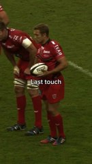 JONNY WILKINSON : LE DROP DE LA LÉGENDE 🏆🇬🇧Pas un cri. Pas un excès.Juste un geste.Et tout un pays qui bascule.🔥 Champion du monde 2003🎯 Drop mythique en prolongation face à l’Australie