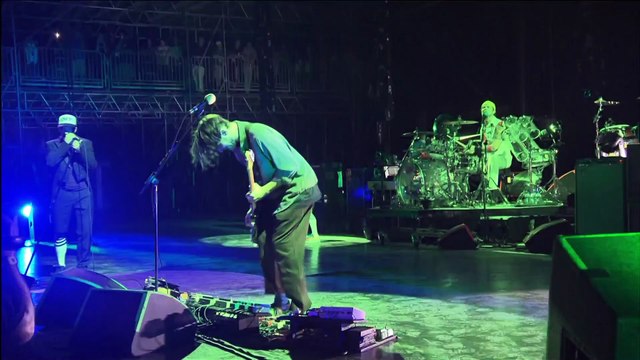Monarchy of Roses - Red Hot Chilli Peppers (live)