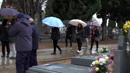 Familiares y amigos despiden a Encarnita Polo en un entierro muy íntimo en Ávila