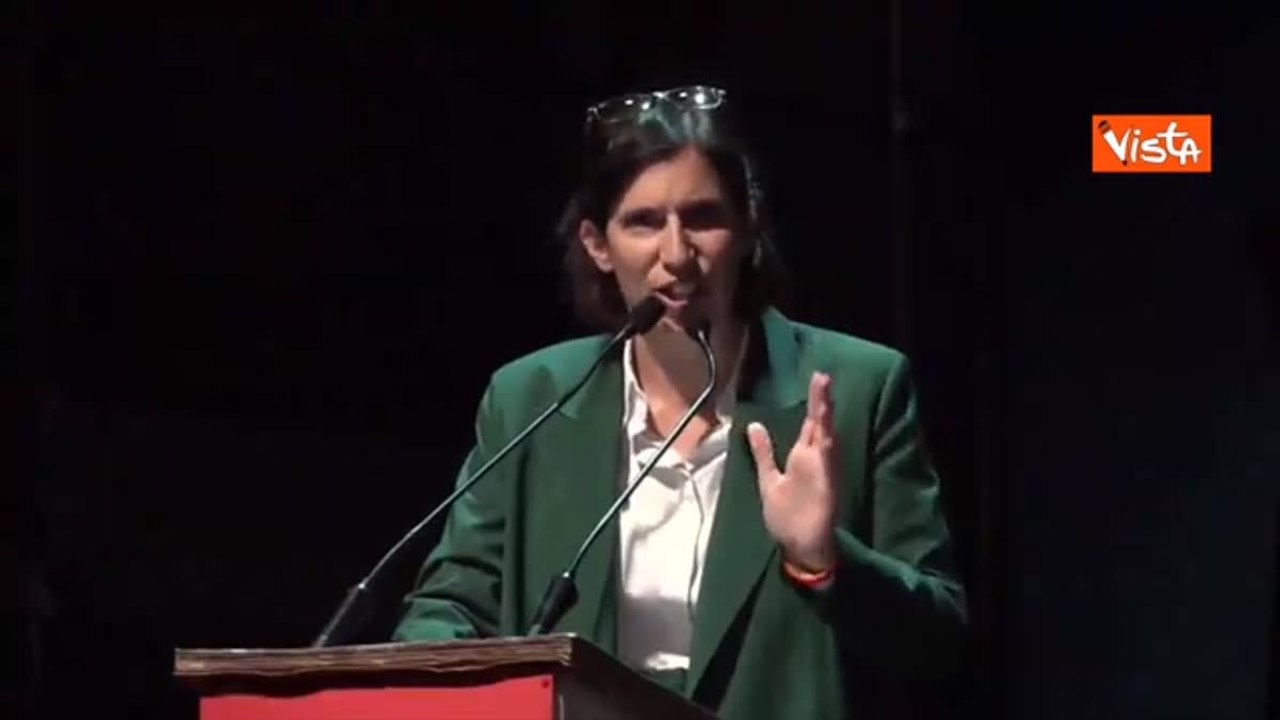 Manovra, Schlein: «Meloni dice che non ci sono tagli agli Enti locali? Le si è di nuovo rotta la calcolatrice»