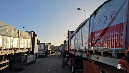 Türk Kızılayı tırları Gazze sınırında