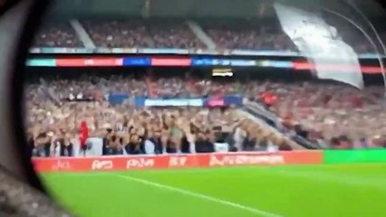 A história perfeita da camisola de homenagem a Eusébio «Quando a usas sentes a sua energia de imediato» - Seleções - Jornal Record