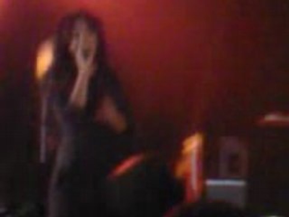 Amel Bent - 08 - Chanson Pour Papa Live Aux Docks