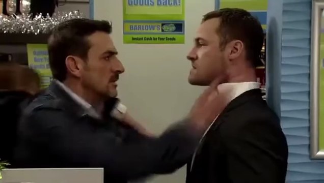 Corrie Peter Barlow Grabs Rob Donovan 30th December 2013