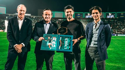 Oribe Peralta recibe homenaje en el Estadio TSM y así lo ovacionó la afición en el México vs Uruguay