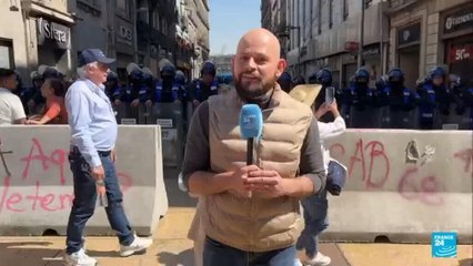 Jóvenes y ciudadanos autoconvocados se manifiestan en México contra la violencia y la corrupción