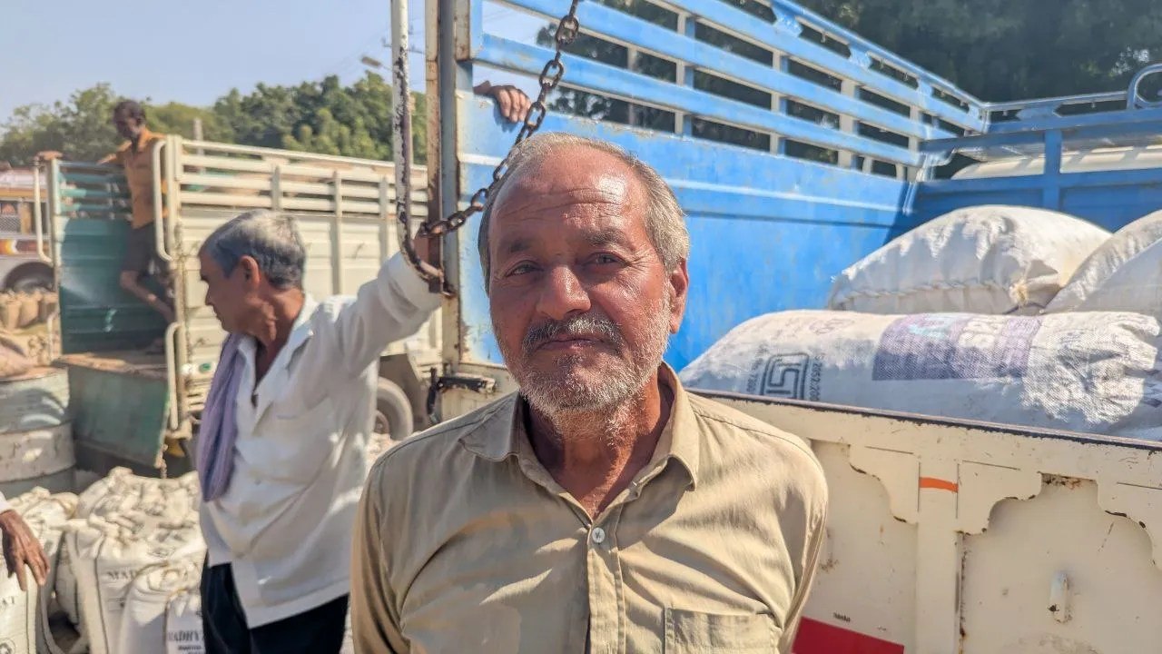 किसानों को प्रति क्विंटल उठाना पड़ रहा दो से ती...