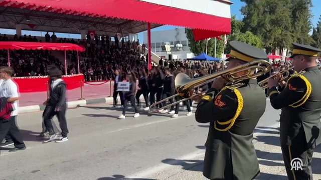KKTC'nin 42. kuruluş yıl dönümü ve 15 Kasım Cumhuriyet Bayramı törenlerle kutlandı