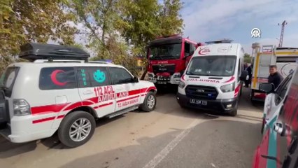Şanlıurfa’nın Haliliye ilçesinde tek katlı bir inşaatta meydana gelen çökme, iki işçiyi hayattan kopardı. 3 İşçi ise yaralandı.