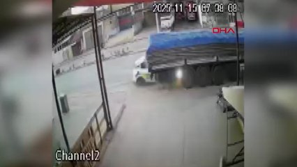 Manisa'da polisin şehit olduğu kaza kamerada