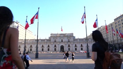 Los ciudadanos chilenos comienzan a votar en la primera vuelta de las elecciones presidenciales