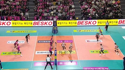 대한항공, 지난 시즌 챔프전 패배 설욕하고 5연승 질주 / YTN