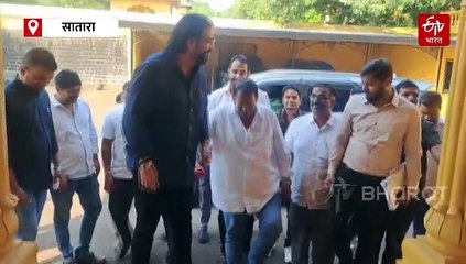 उदयनराजेंनी पुष्पा स्टाईलने दाढीचं केलं कौतुक; शिवेंद्रराजे म्हणाले, 'तुम्हीपण वाढवा...'; पाहा व्हिडिओ