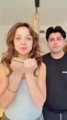 hairband switching to another finger 🤞