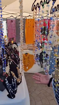 Monte di Procida (NA) - Le interviste. Mercatini a Acquamorta e la raccolta per i gatti randagi. (16.11.25)