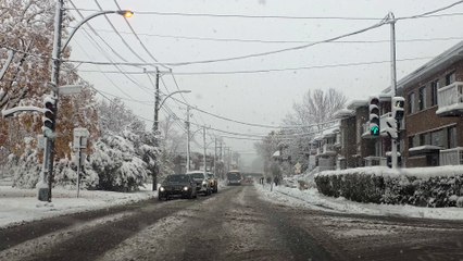HISTORIQUE ! Conduite à Montréal sous la 1ère tempête de neige (du jamais vu en 25 ans !)